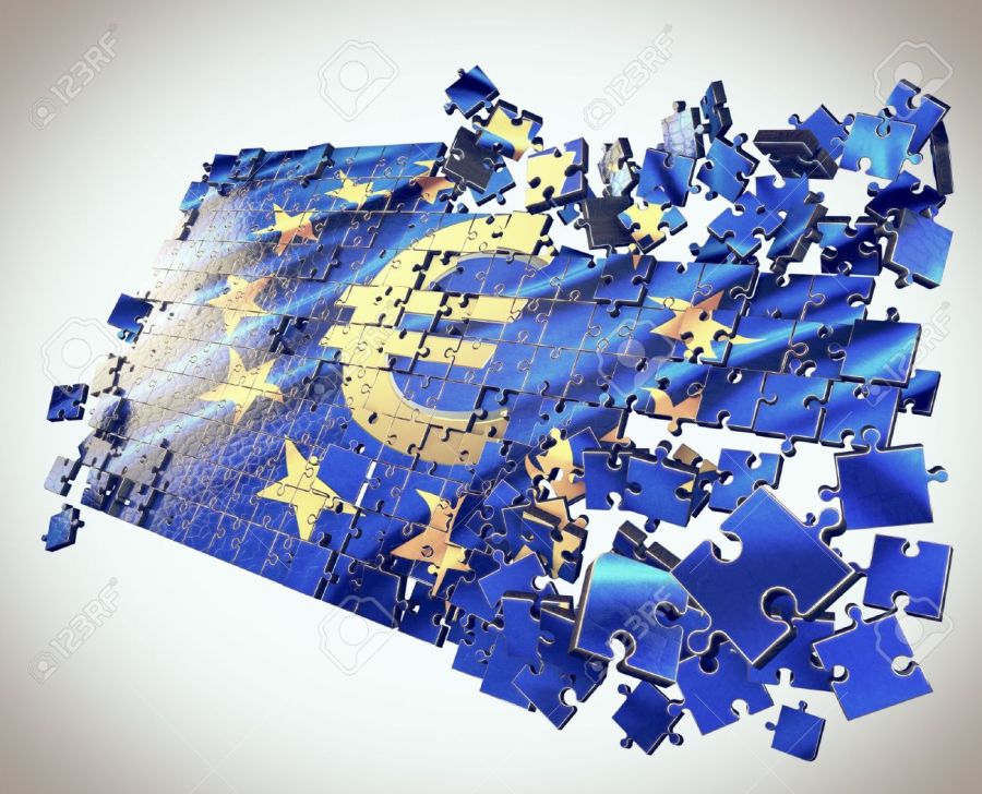 2016.07.15 22230064-The-European-Union-puzzle-with-Euro-symbol-points-economic-crisis-Stock-Photo