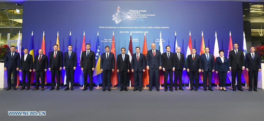 2016-11-07-groupe-paco-foreign201611070829000349884839586