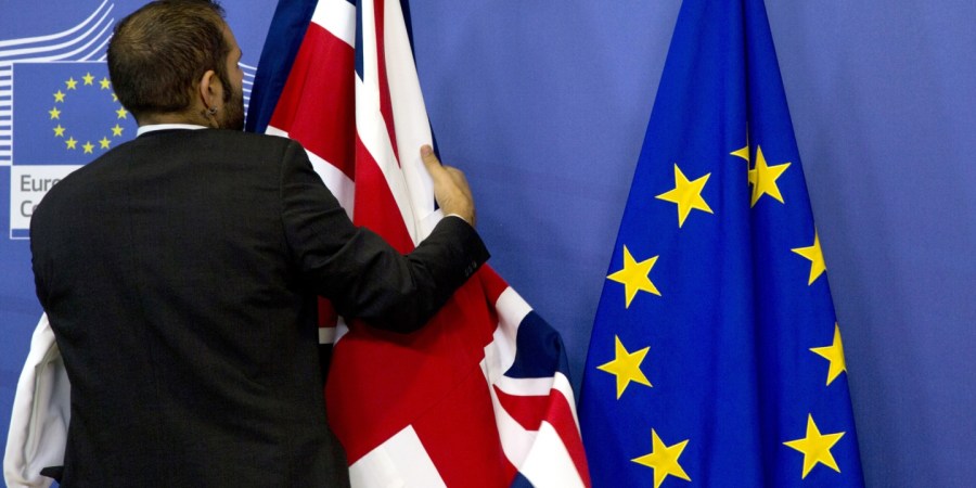 2016-11-11-symbole-du-brexit-ap_16169363710256-article-header