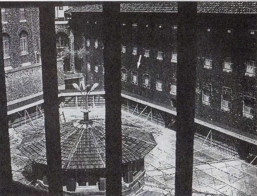 2017-03-02-cour-interieure-de-la-prison-de-la-sante