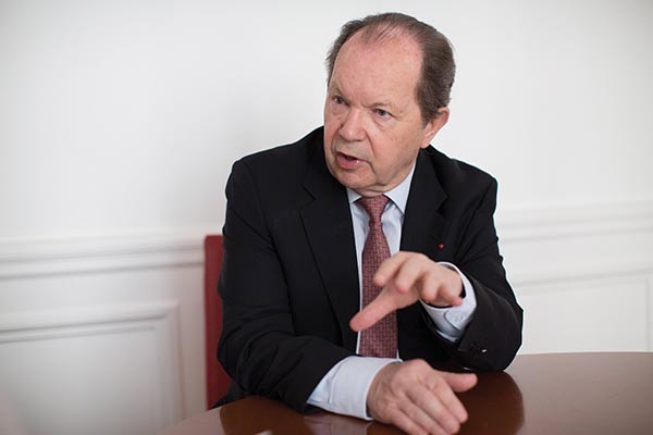 2017.03.30 Ancien avocat général, Philippe Bilger est aujourd_hui magistrat ... Bilger-600x400