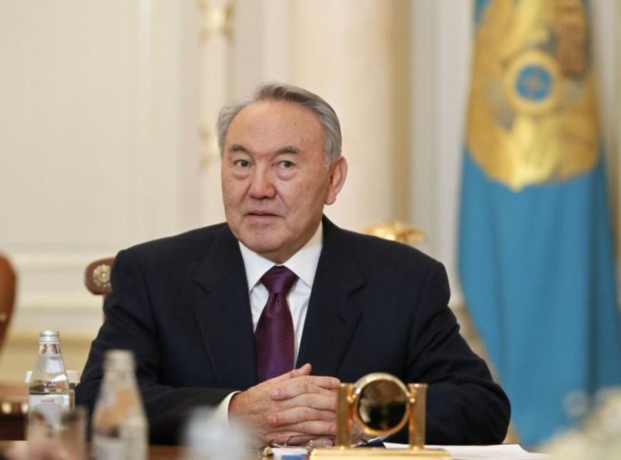 2017.05.12 618886-kazakhstan-s-president-nazarbayev-attends-a-meeting-with-iran-s-chief-nuclear-negotiator-jalili-in-a