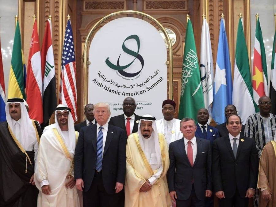 2017.09.10 Donald Trump au sommet Arabo-islamique - Américain le 21 mai 2017ob_dc6e14_b3be87-20170521-president-trump-and-ot