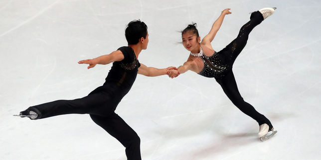 COREE NORD le couple de patineurs Ryom Tae-Ok et Kim Ju-Sik, 5194885_3_b668_ryom-tae-ok-et-kim-ju-sik-sont-les-premiers_5839330f76af19ac99863d2e93c87e7a