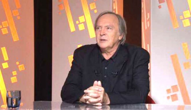 journaliste Jacques-Marie Bourget est journaliste et écrivain. ed3bb4137afb23da30ad8160944a9a2e-l