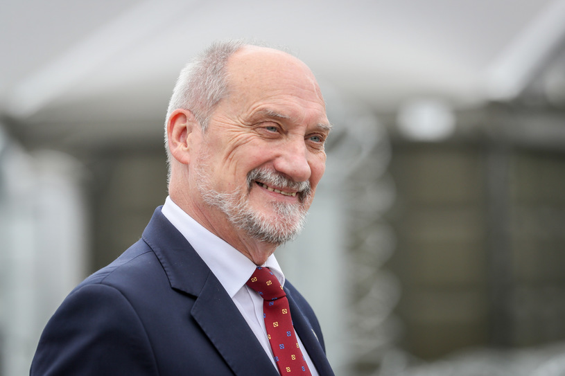 POLOGNE Antoni Macierewicz. 0006WPCJ015P5KHP-C122-F4