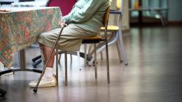 vidéo maison de retraite 14253832