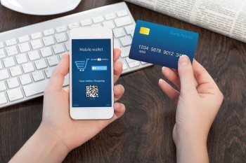 La carte bancaire russe Mir arrive en Europe mobile-purchase-350x233