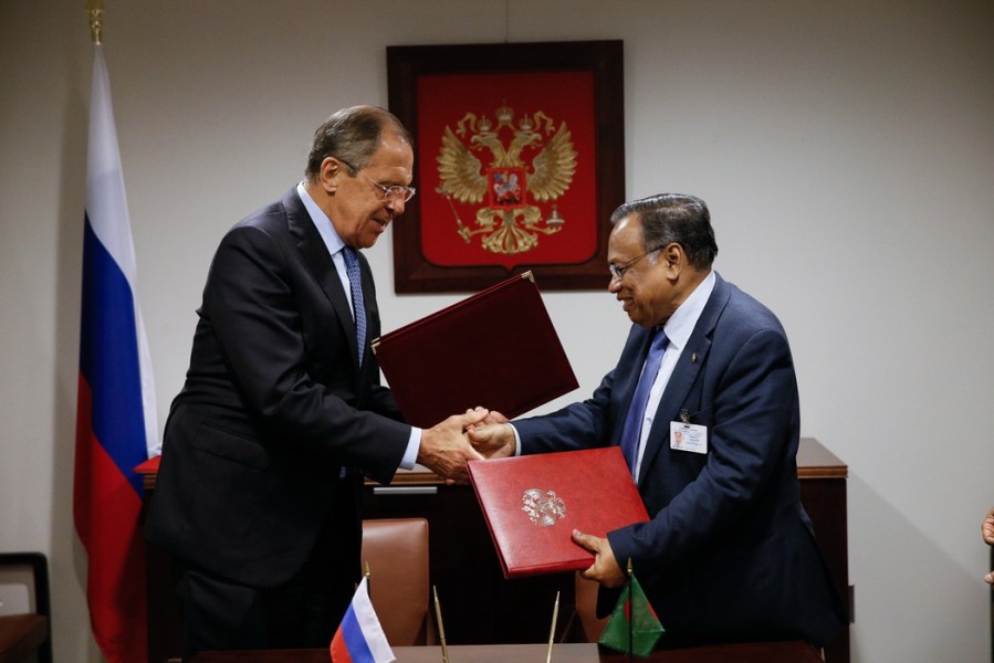 RUSSIE Sergueï Lavrov avec son homologue bangladais Abul Hassan Mahmood Ali Бангладеш