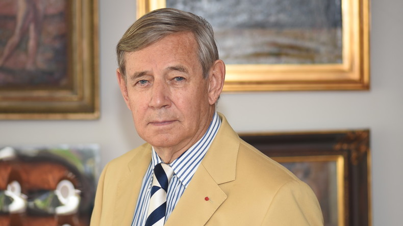 ALLEMAGNE Frank Elbe 592d38c2c461888e6c8b4624