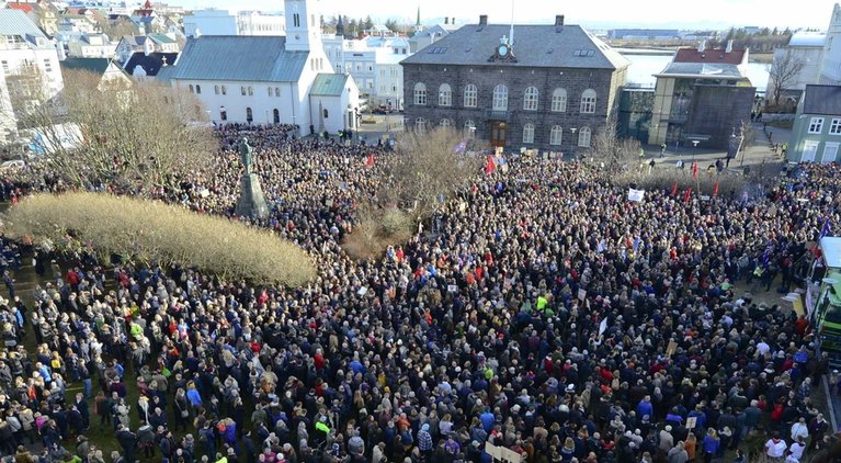 ISLANDE MANIF file6zmx91ig11iw0paaj1