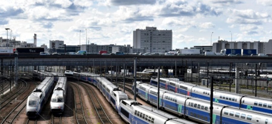 SNCF 661_afp-news_adb_ca0_d3e72fc85577f237bb1146c0ed_greve-a-la-sncf-mercredi-un-tgv-sur-3-circulera-2-ter-et-transiliens-sur-5 000_1435D4-highDef