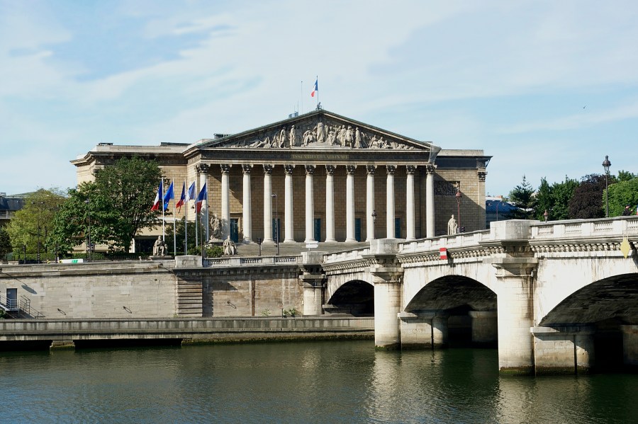 france Concorde_Assemblée_Nationale