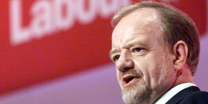 angleterre 678324_3_5409_robin-cook-décédé 2005