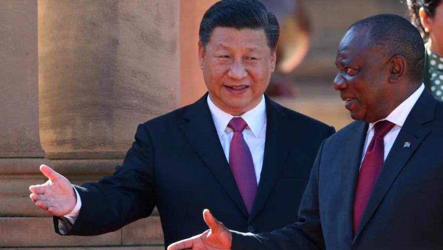 brics afrique du sud Cyril Ramaphosa reçoit le président chinois Xi Jinping, à Pretoria, le 24 juillet 20182018-07-24t085421z_653920333_rc15e5610ad0_rtrmadp_3_safrica-china_0