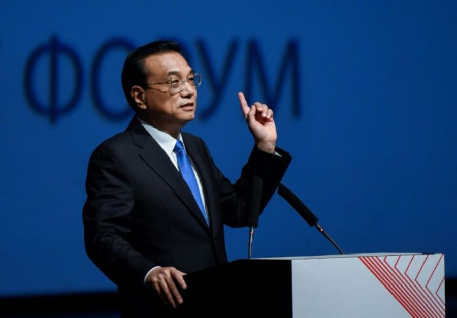 CHINE 1138068-le-premier-ministre-chinois-li-keqiang-lors-du-sommet-des-161-le-7-juillet-2018-a-sofia-en-bulgarie