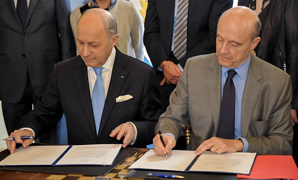 FRANCE FABIUS &amp; JUPPE Bordeaux-destination-touristique-exceptionnelle-de-France