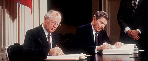 russie usa chapitre-283-la-guerre-froide-conflit-ideologique-conflit-de-puissances-une-etude-berlin-1945-1989