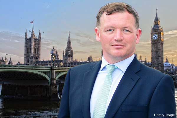 ANGLETERRE Damian_Collins1