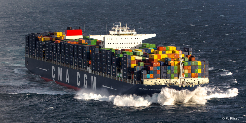 CMA-CGM-Jules-Verne_©-Philip-Plisson