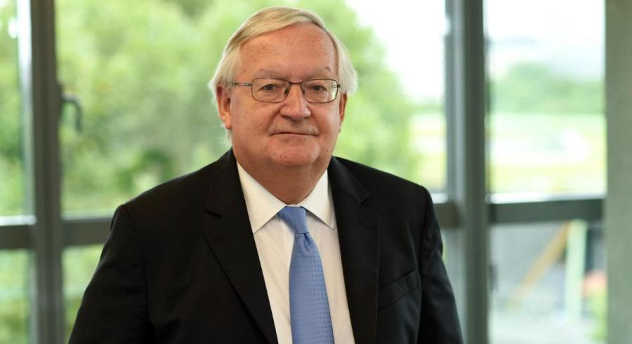 FRANCE patrick_artus