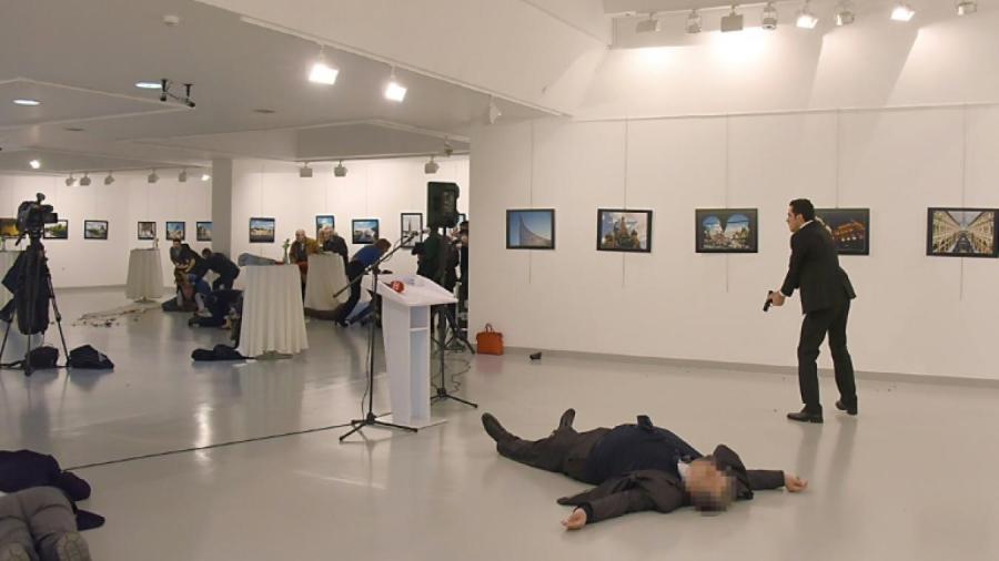 RUSSIE ASSASSINAT S.E. Andreï Karlov ...f3774462b053d3da423cab8653dfd127c298e874