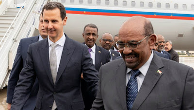 le président soudanais omar el-béchir, accusé par la cour pénale internationale de crimes contre l'humanité, crimes de guerre et génocide, s