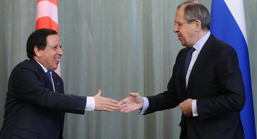 russie sergueï lavrov et son homologue tunisien khemaies jhinaoui 1039789367