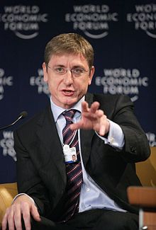 hongrie Gyurcsány [Premier ministre hongrois de 2004 à 2009, socialiste-libéral, ndlr].220px-Ferenc_Gyurcsány,_Davos_2 Gyurcsány [Premier ministre hongrois de 2004 à 2009, socialiste-libéral, ndlr].