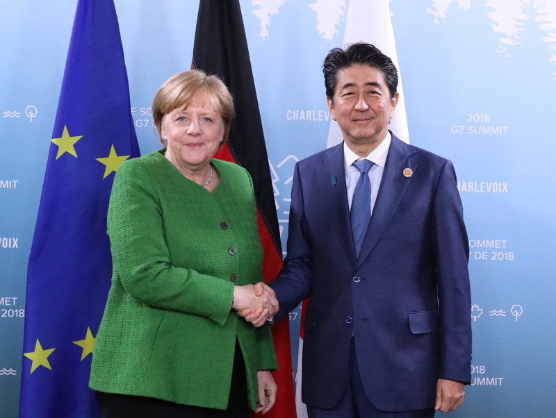 ALLEMAGNE JAPON Shinzō_Abe_and_Angela_Merkel