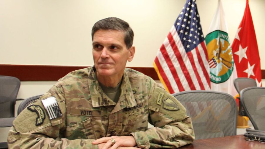USA le-general-americain-joseph-votel-dans-une-base-indeterminee-dans-le-sud-ouest-de-l-asie-le-27-octobre-2016_5735633