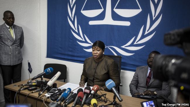 cpi Fatou Bensouda à Kinshasa en RDC le 3 mai 2018. (VOA-Top Congo FM)F5F975DD-BBA1-45FA-9381-70B1A59E0E62_cx0_cy3_cw0_w650_r1_s