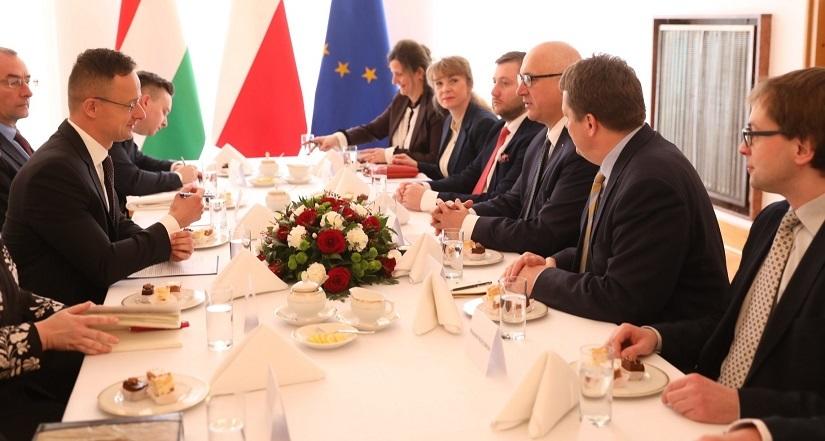 HONGRIE ODI1L3VfMS9jY19lY2RiYS9wLzIwMTkvMDEvMjgvODI1LzQ0MS8zZjAwZjc5ZTAzNzk0ZWM3YjQxMjY5OTQ1NWM3ZDdiZS5qcGVn