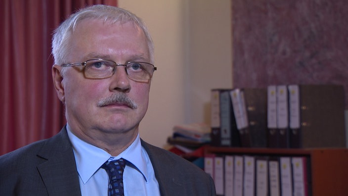 ALLEMAGNE monitorinterviewmitmatthiasguenthereduardpestelinstitutfuersystemforschung100~_v-gseapremiumxl