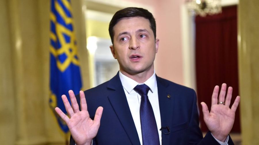 UKRAINE le-comedien-et-candidat-a-la-presidentielle-ukrainienne-volodymyr-zelensky-lors-d-un-entretien-avec-l-afp-sur-les-lieux-du-tournage-d-une-serie-televisee-a-kiev-le-6-mars-2019_6158950