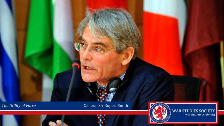 ANGLAIS Le Général Sir Rupert Anthony Smith, diplômé de l’Académie royale militaire de Sandhurst est un officier de carrière de nationalité britannique maxresdefault