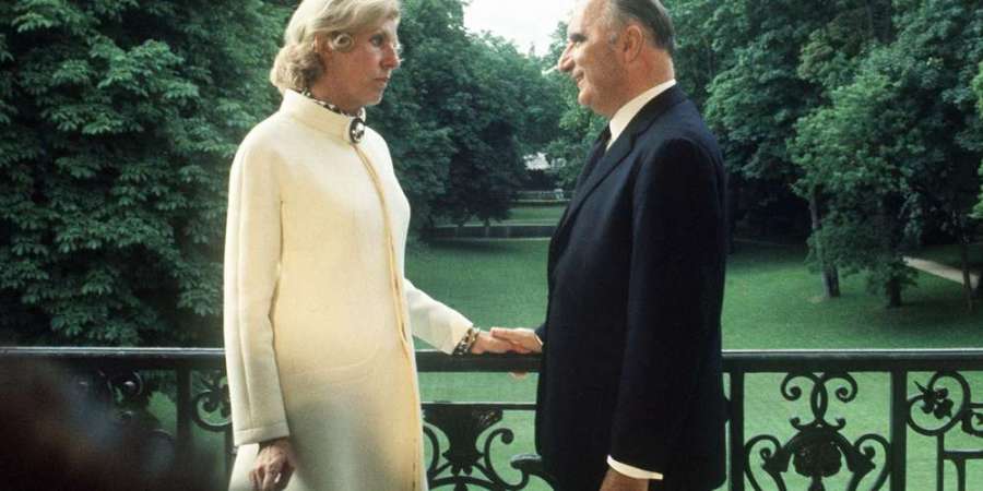 france georges pompidou la-vie-politique-de-georges-pompidou-ne-se-conjugue-pas-sans-la-presence-intelligente-et-discrete-de-sa-femme-claude