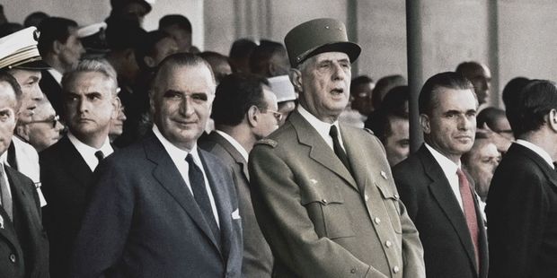 france Pompidou 1er Ministre et Chaban Président de l'Assemblée Nationale encadrant De Gaulle ob_3789df_gp-6