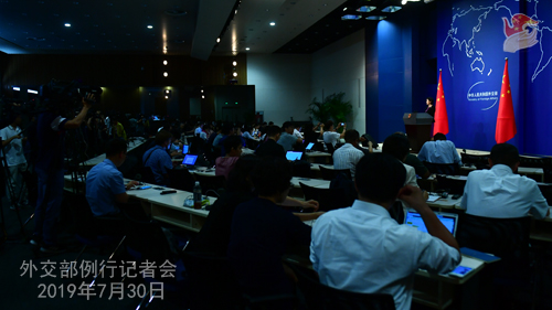 CHINE 3 Conférence de presse du 30 juillet 2019 tenue par la Porte-parole du Ministère des Affaires étrangères Hua Chunying W020190802380244826624