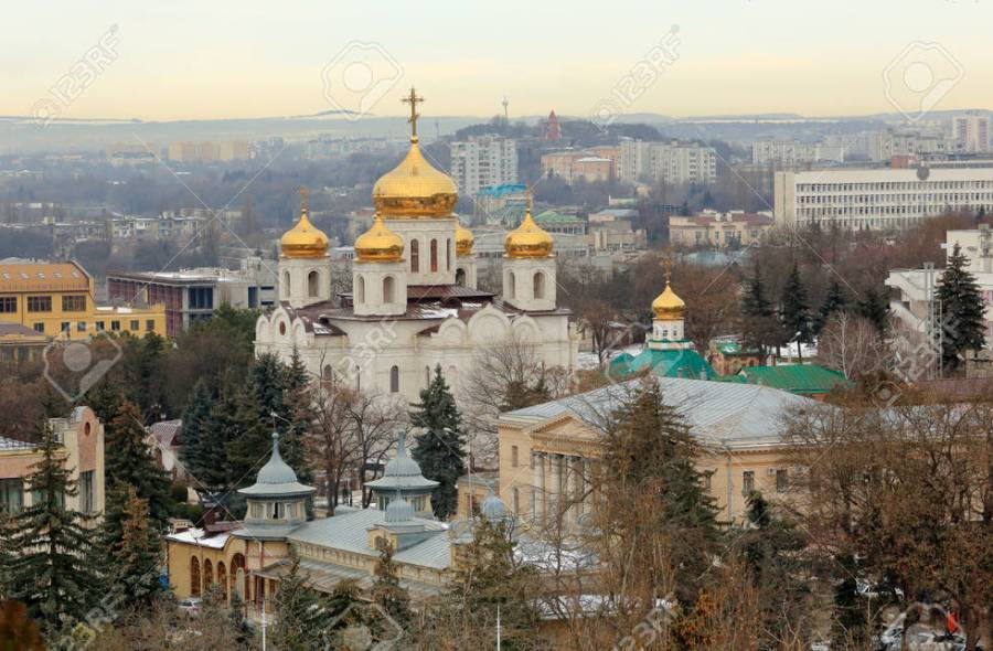 Piatigorsk, Russie, Caucase du Nord — Image de toppere.mail.ru 37250-catedral-de-salvador-en-la-ciudad-de-pyatigorsk-stavropol-krai-rusia-foto-de-archivo