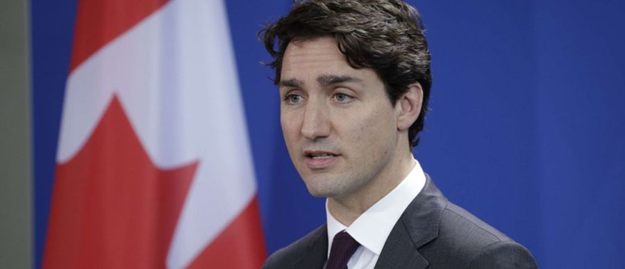 CANADA les-fesses-de-justin-trudeau-le-premier-ministre-canadien-font-le-buzz