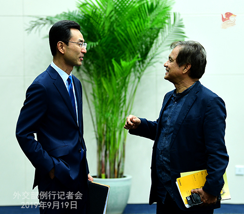 CHINE 15 Conférence de presse du 19 septembre 2019 tenue par le porte-parole du Ministère des Affaires étrangères Geng Shuang W020190923389884572315