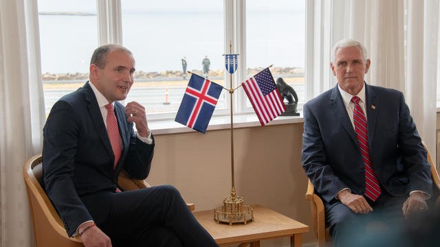 Islande, le Vice-Président américain Pence 000_1k06hw_5d726509f07a4