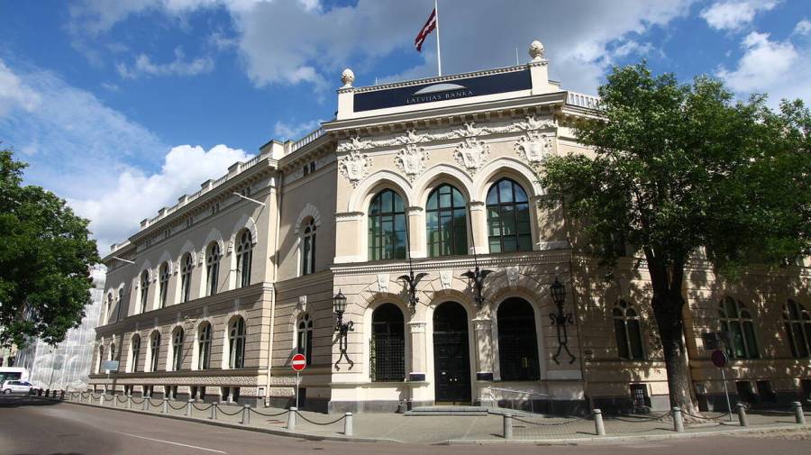 LETTONIE fb27eb8557f1352afc2bfcffb5d9f-derriere-le-blanchiment-en-lettonie-la-russie-en-embuscade.jpg