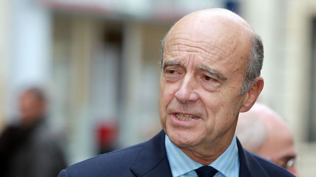 l-ancien-premier-ministre-alain-juppe-ump-a-bordeaux-le-10-octobre-2014_5128898