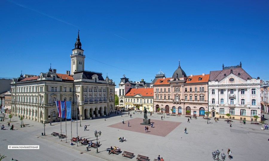 Serbie Novisad en serbie du nord trg-slobode-wwwnovisadtravel