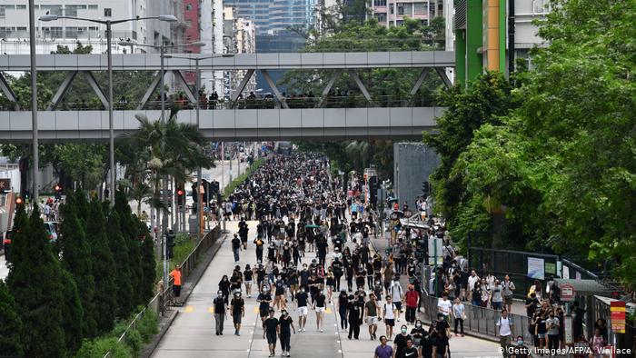 hong kong 49984325_401