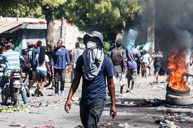 la situation à Haïti 5dc1988d10ffc_000_1lt4y2-1207287