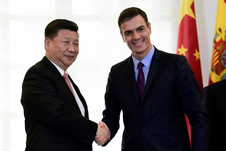 le-premier-ministre-espagnol-pedro-sanchez-et-le-president-chinois-xi-jinping-l