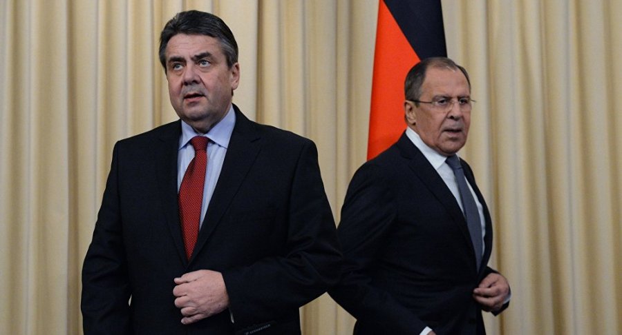 RUSSIE ALLEMAGNE Sergueï Lavrov, avec Sigmar Gabriel, ancien vice-Chancelier et Ministre fédéral des Affaires étrangères de l'Allemagne1051402561